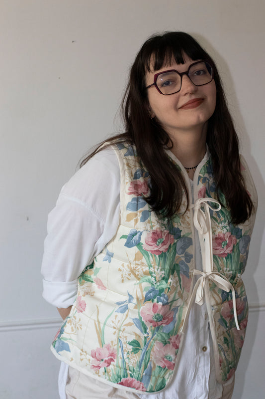"nan's curtains" vest 👵🏼